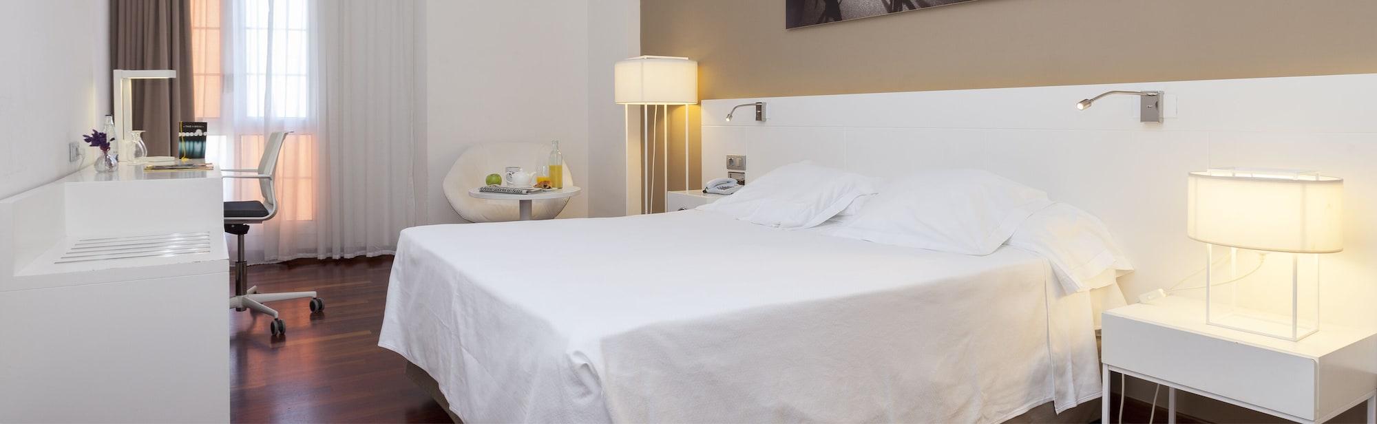 Urh Ciutat De Mataro Hotel Luaran gambar