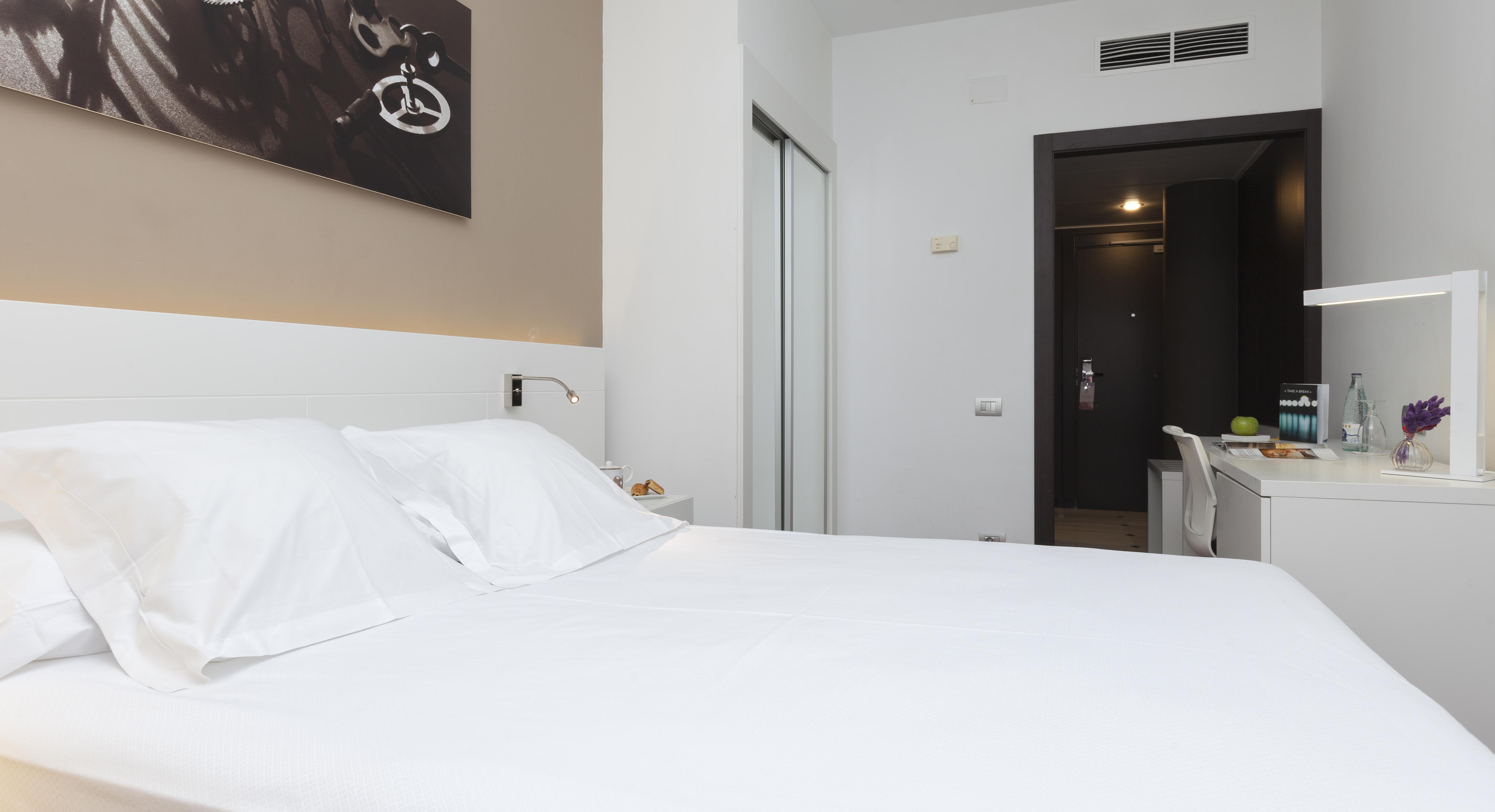 Urh Ciutat De Mataro Hotel Luaran gambar