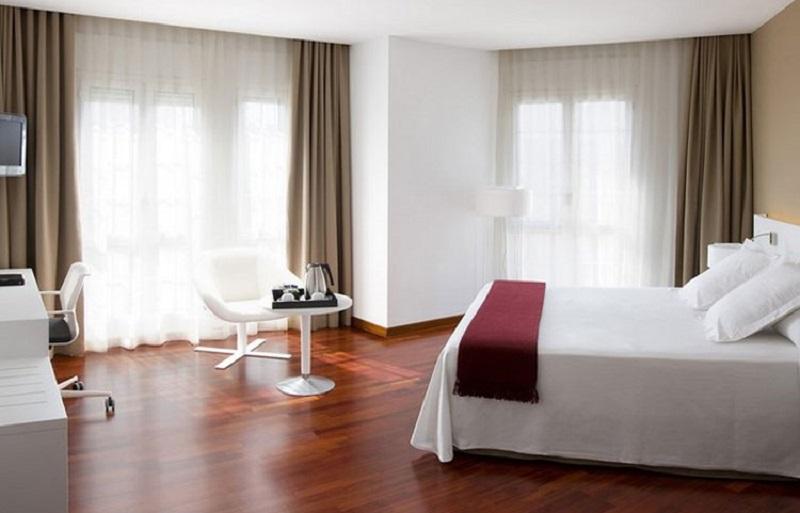 Urh Ciutat De Mataro Hotel Luaran gambar