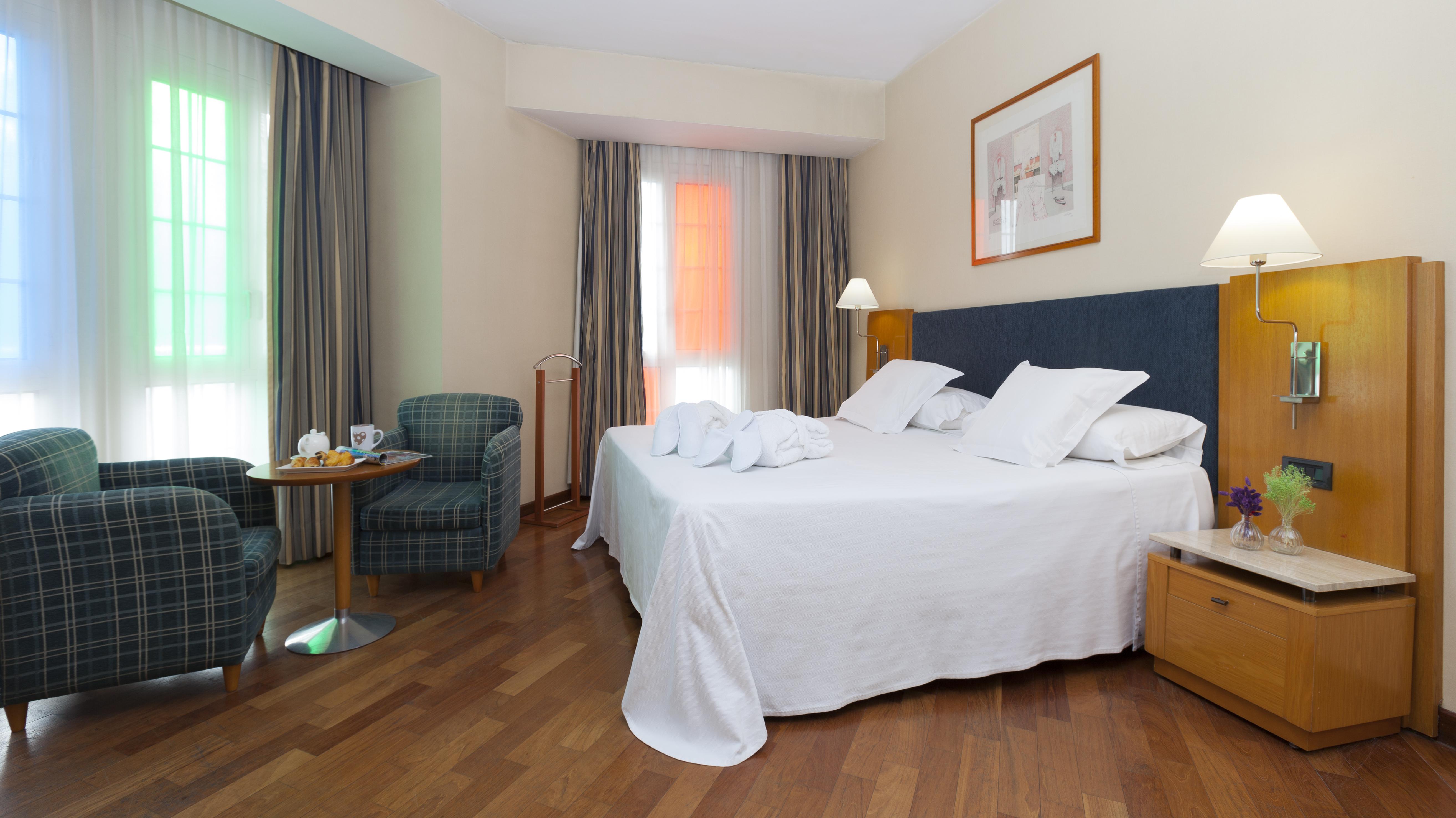 Urh Ciutat De Mataro Hotel Luaran gambar