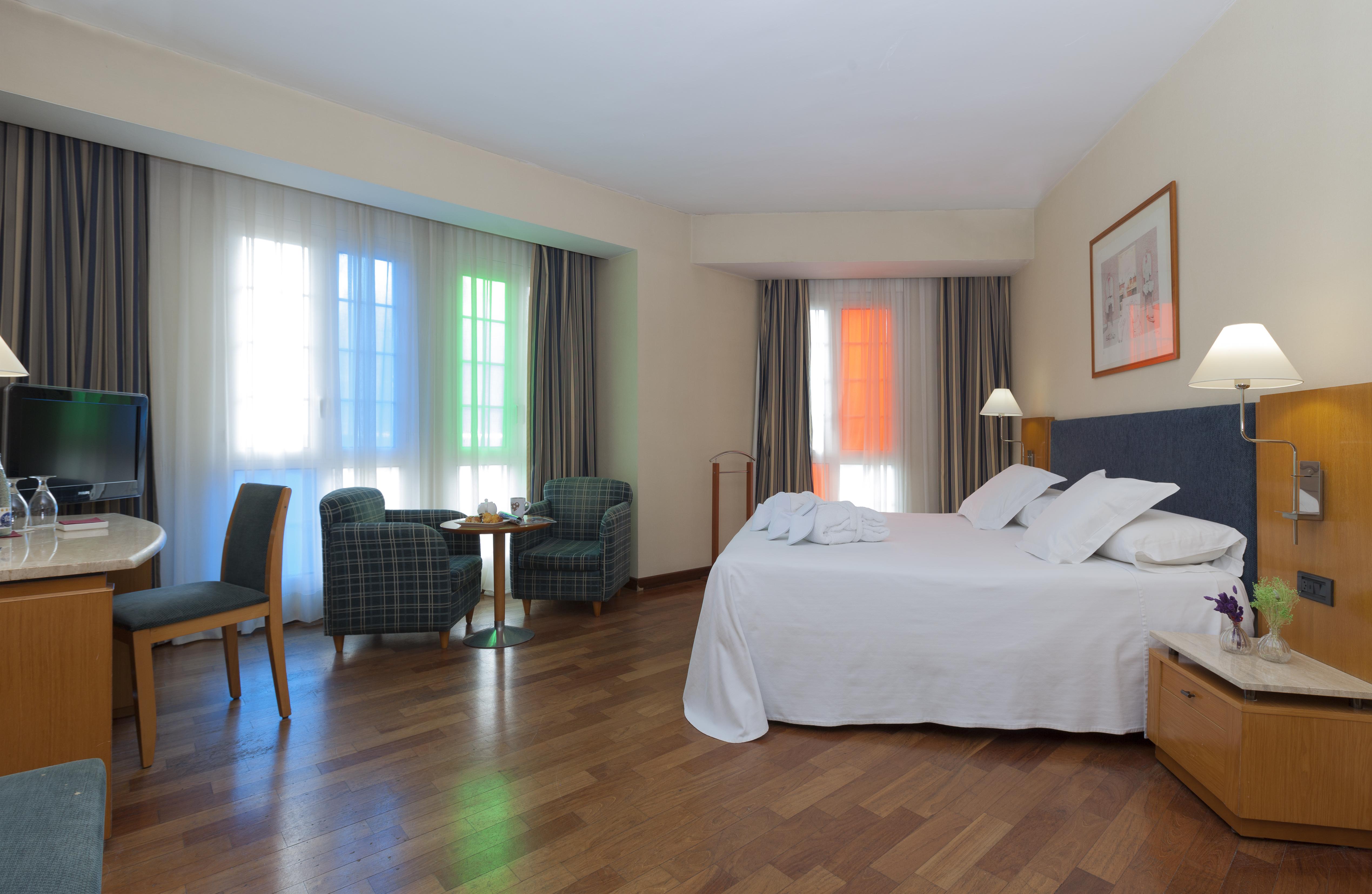 Urh Ciutat De Mataro Hotel Luaran gambar