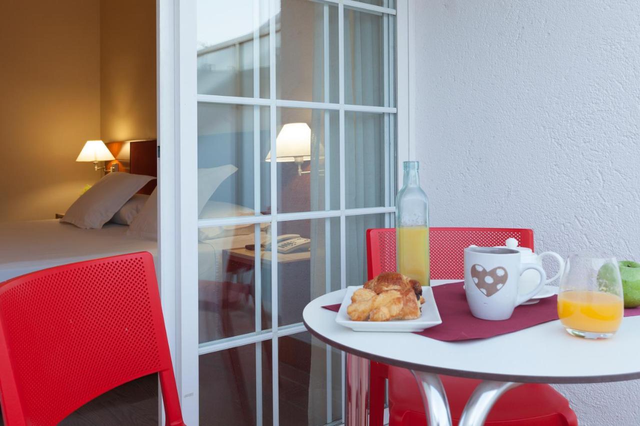Urh Ciutat De Mataro Hotel Luaran gambar