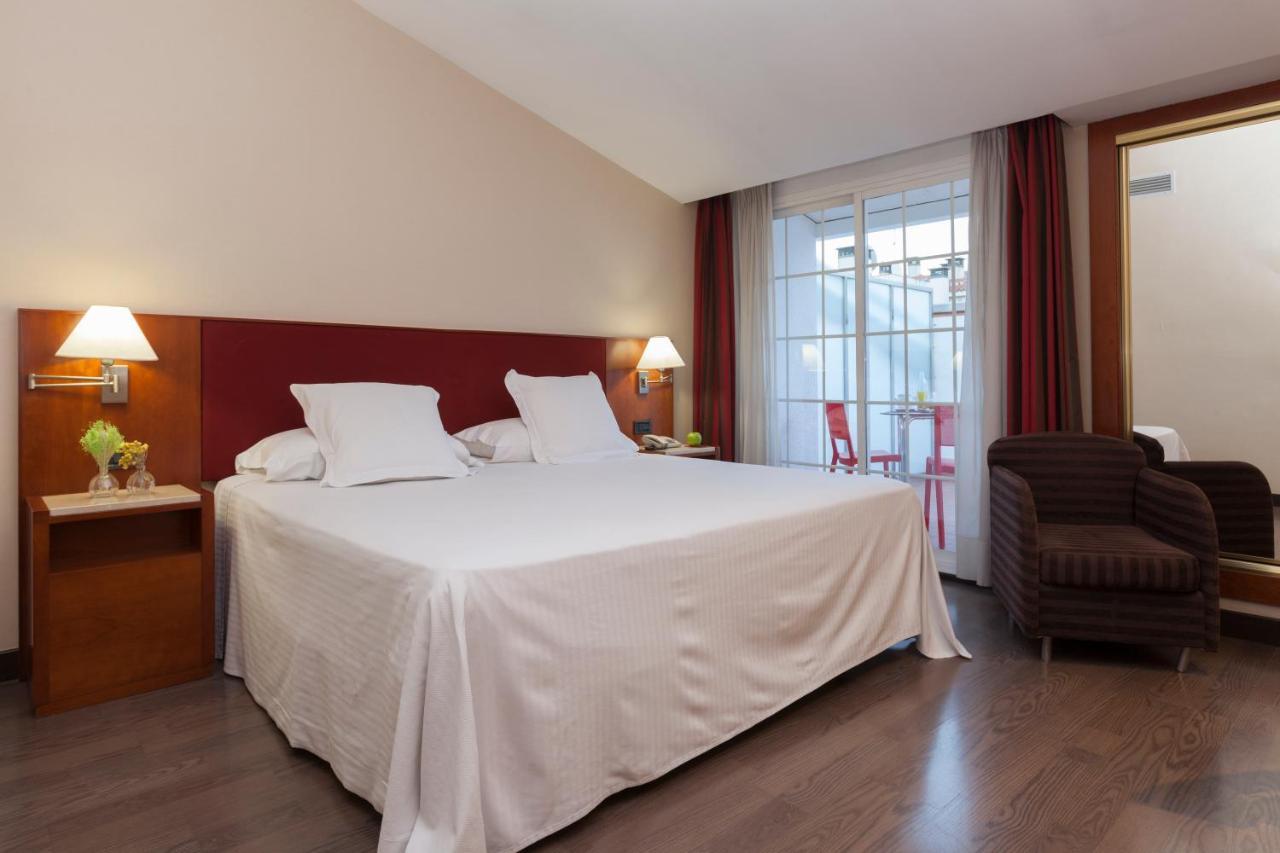 Urh Ciutat De Mataro Hotel Luaran gambar