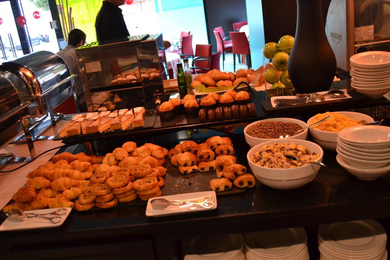 Urh Ciutat De Mataro Hotel Luaran gambar