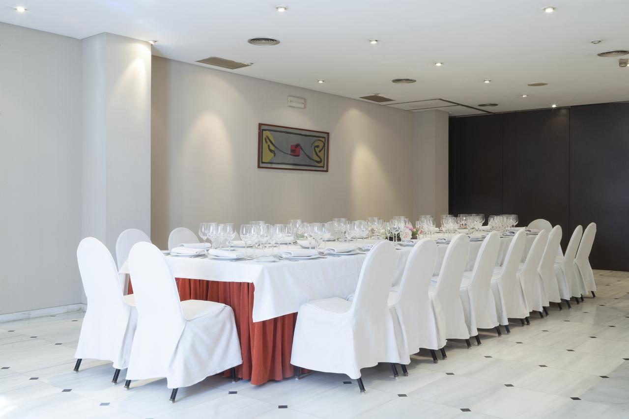 Urh Ciutat De Mataro Hotel Luaran gambar