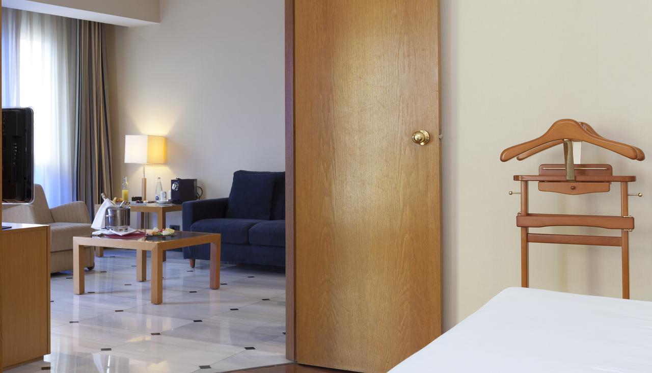 Urh Ciutat De Mataro Hotel Luaran gambar