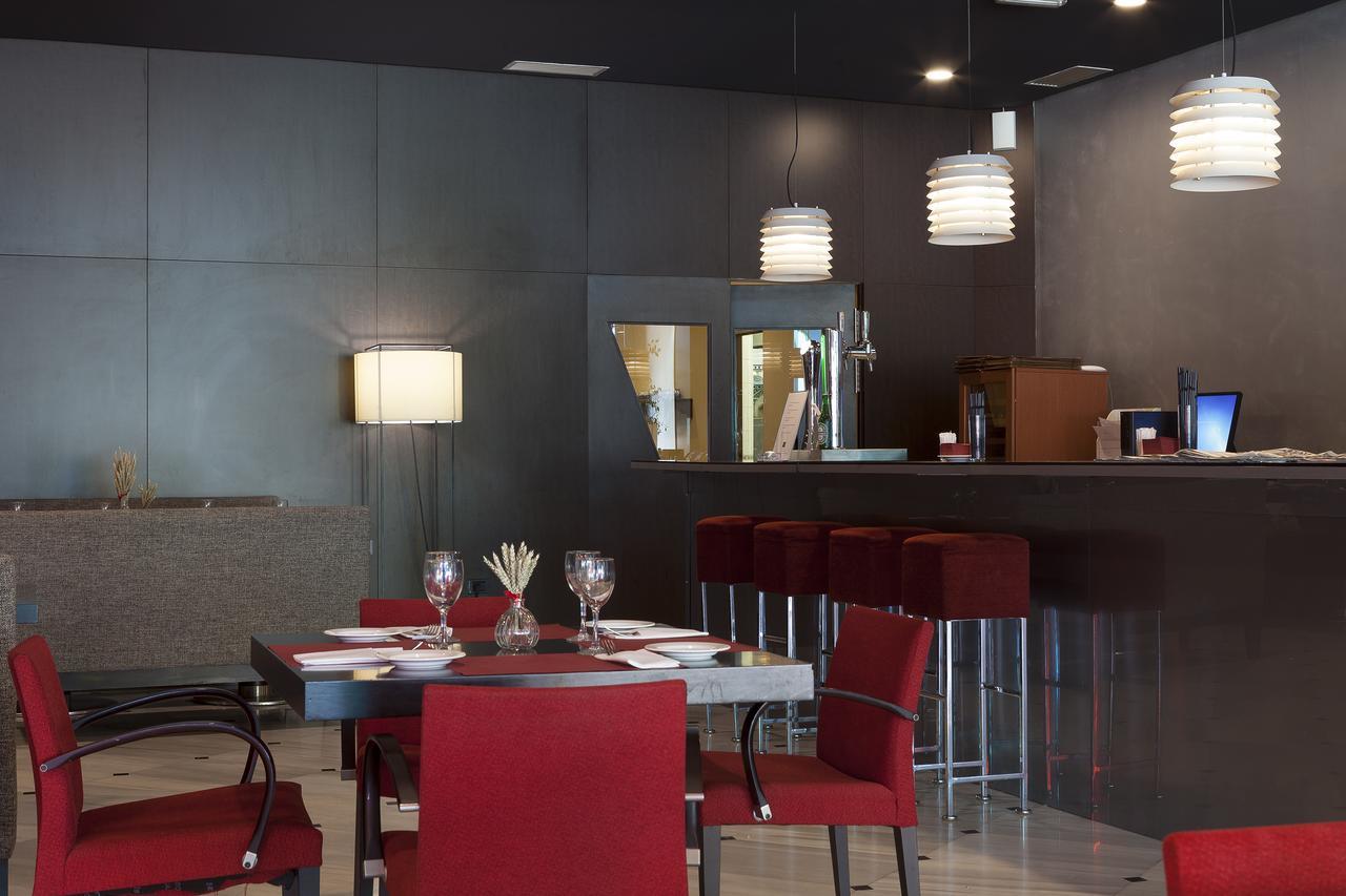 Urh Ciutat De Mataro Hotel Luaran gambar