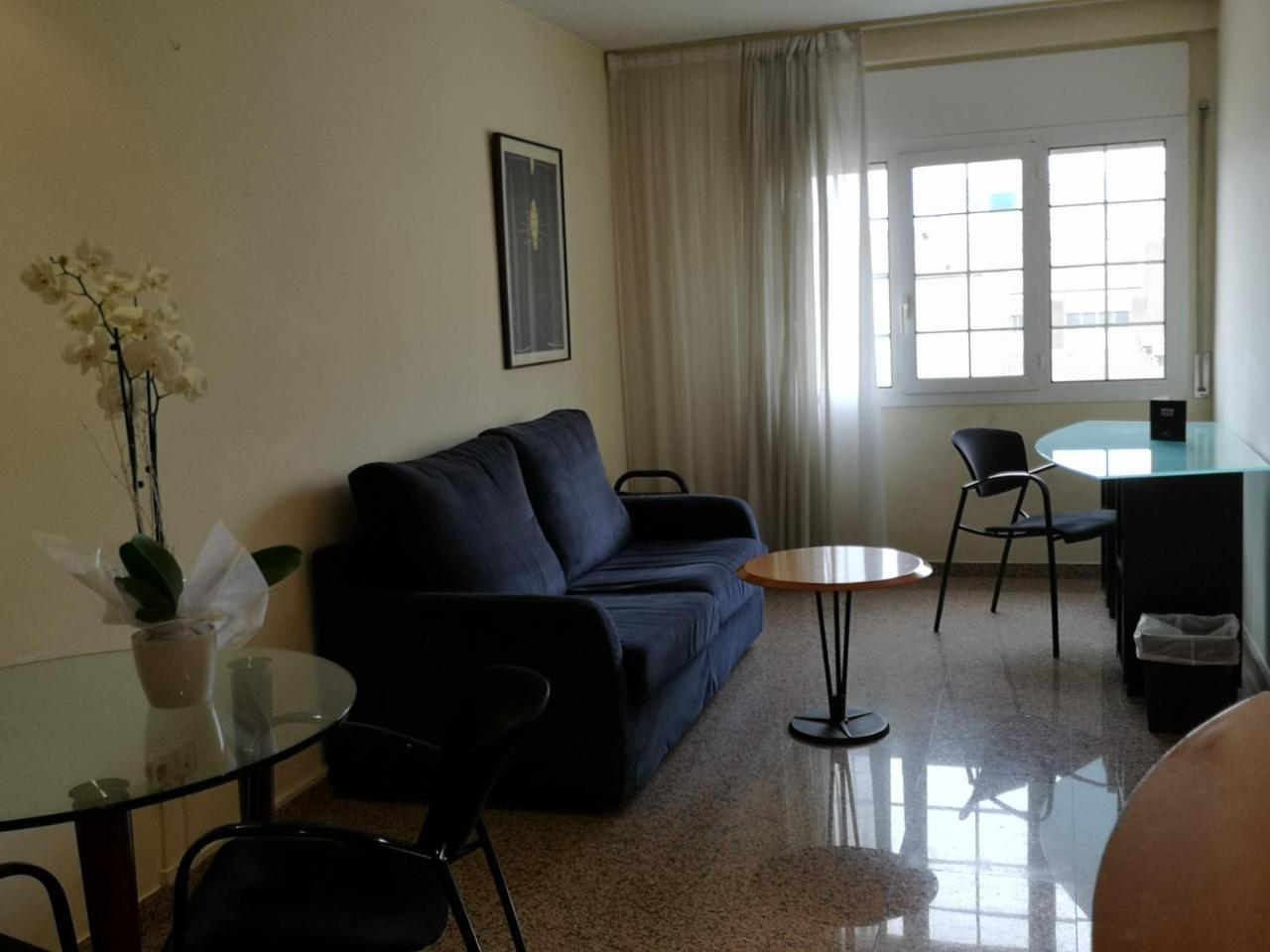 Urh Ciutat De Mataro Hotel Luaran gambar